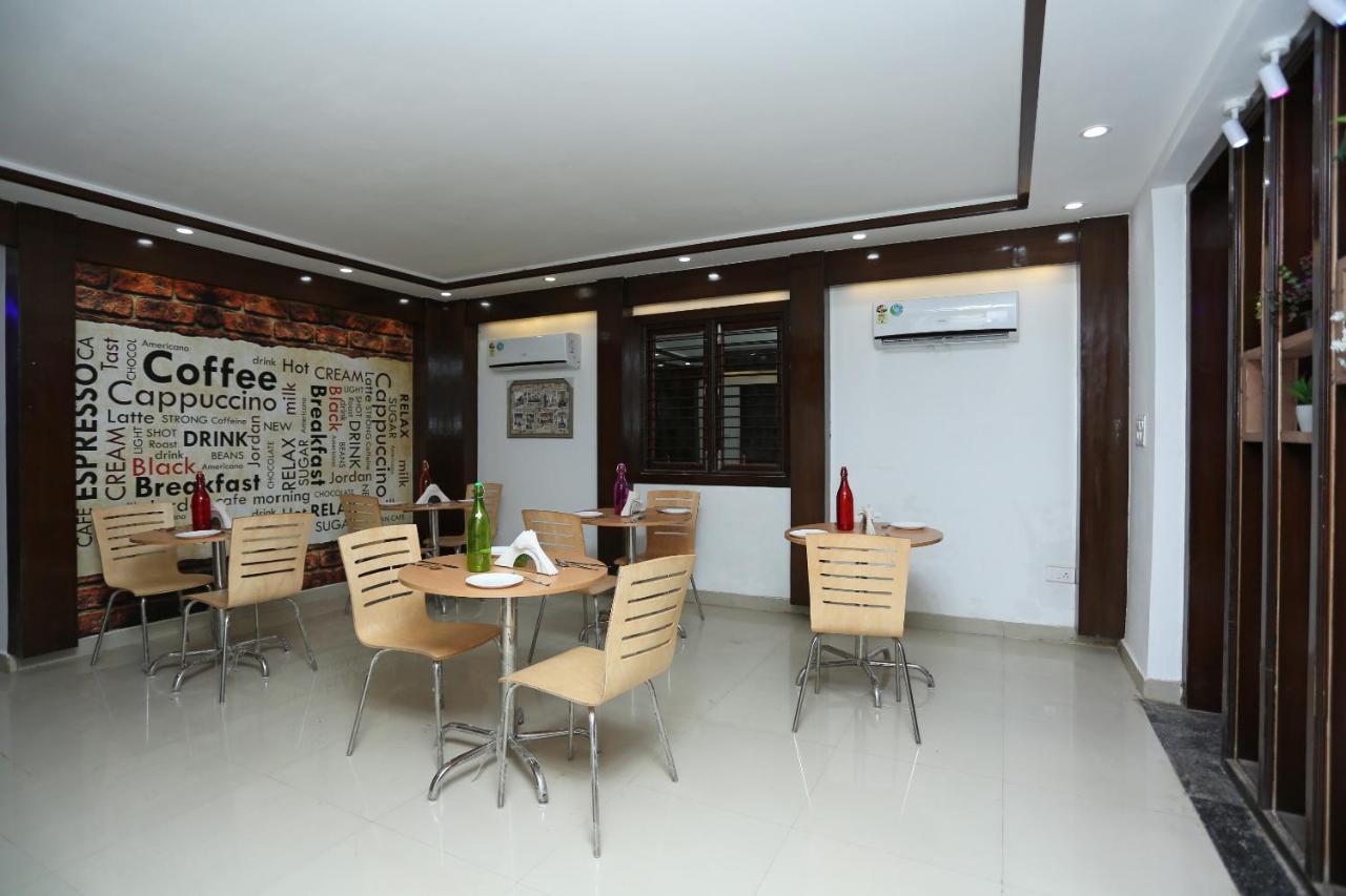 מלון אגרה Oyo 16544 Bella Vista By Jordan מראה חיצוני תמונה